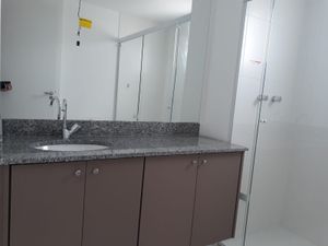 Image 9 - 869028
