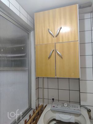 Image 7 - 869032