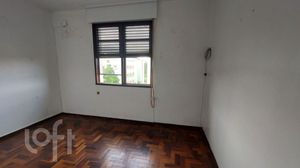 Image 2 - 869049