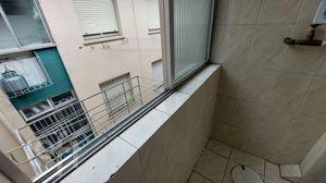 Image 4 - 869049
