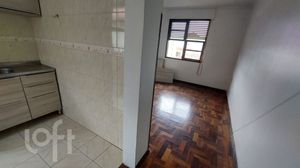 Image 23 - 869049