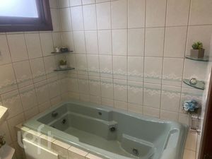 Image 8 - 869050