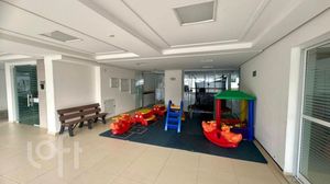 Image 16 - 869052