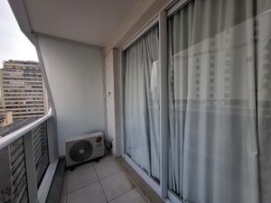 Image 8 - 869054