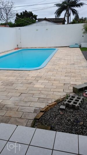 Image 6 - 869056