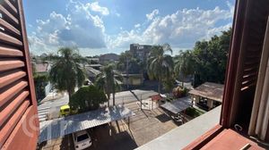 Image 10 - 869065