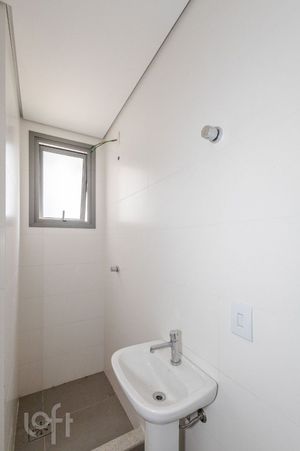 Image 39 - 869068