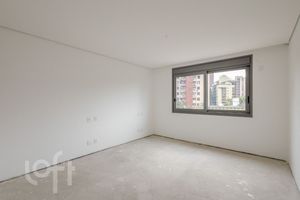 Image 8 - 869068