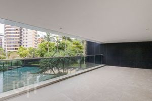 Image 2 - 869068