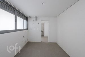 Image 37 - 869068