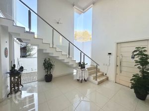 Image 4 - 869069