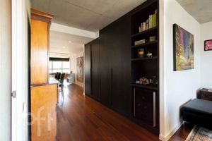 Image 4 - 869075