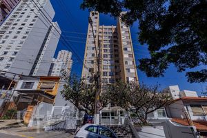 Image 40 - 869082