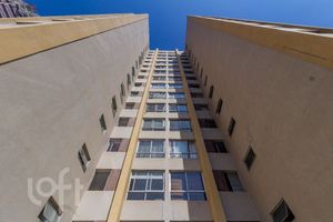 Image 79 - 869082