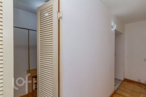 Image 14 - 869082