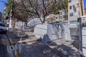 Image 37 - 869082