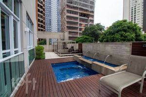 Image 21 - 869087