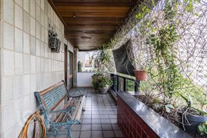 Image 8 - 869094