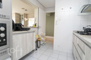 Image 9 - 869100
