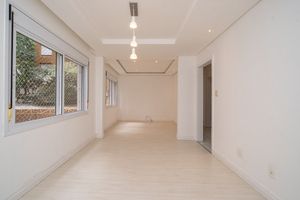 Image 1 - 869101