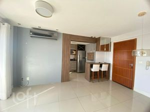 Image 16 - 869103