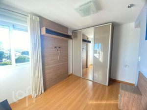 Image 4 - 869103
