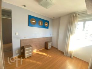 Image 1 - 869103