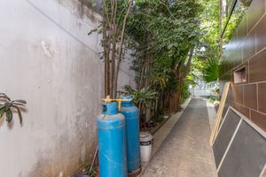 Image 90 - 869110