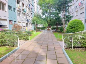 Image 25 - 869115
