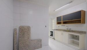 Image 9 - 869119
