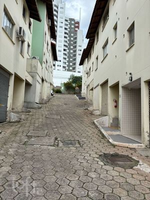 Image 15 - 869144