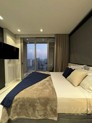 Image 15 - 869153