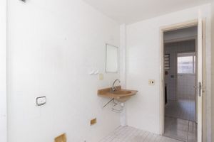 Image 9 - 869154