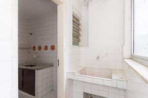 Image 15 - 869154