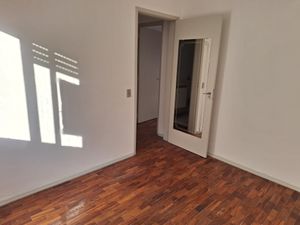 Image 3 - 869159