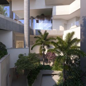 Image 10 - 869161