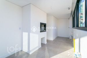 Image 1 - 869171