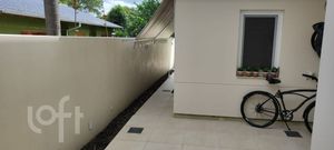 Image 4 - 869172