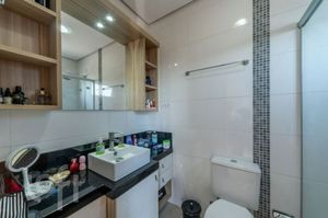 Image 13 - 869173