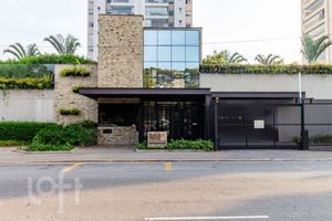 Image 40 - 869176
