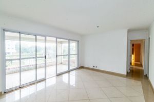 Image 7 - 869176