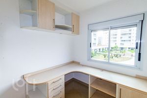 Image 28 - 869176
