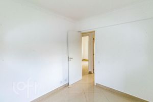 Image 23 - 869176