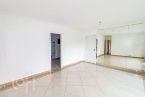 Image 9 - 869176