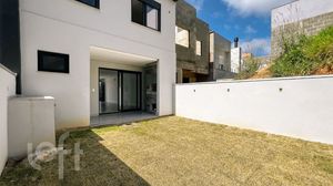 Image 20 - 869178