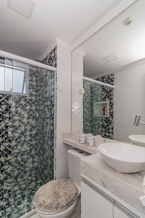 Image 19 - 869181