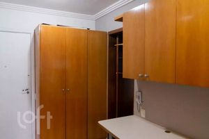 Image 8 - 869189