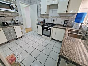 Image 5 - 869190