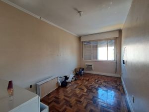 Image 8 - 869199