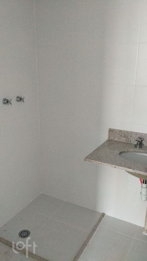Image 9 - 869211